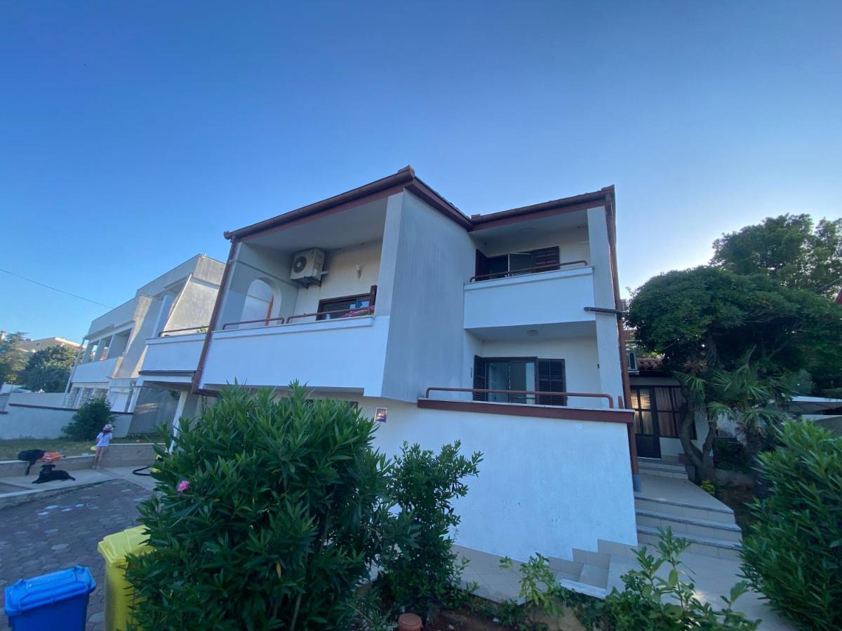 Cukon Holiday Home Premantura Exterior photo