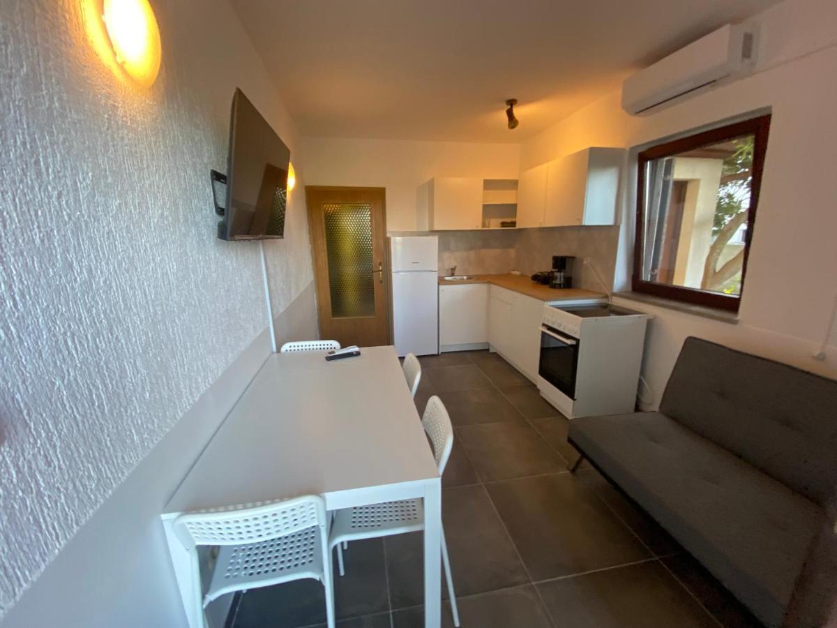 Cukon Holiday Home Premantura Exterior photo