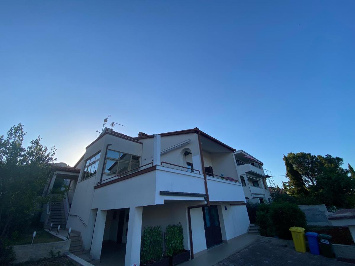 Cukon Holiday Home Premantura Exterior photo